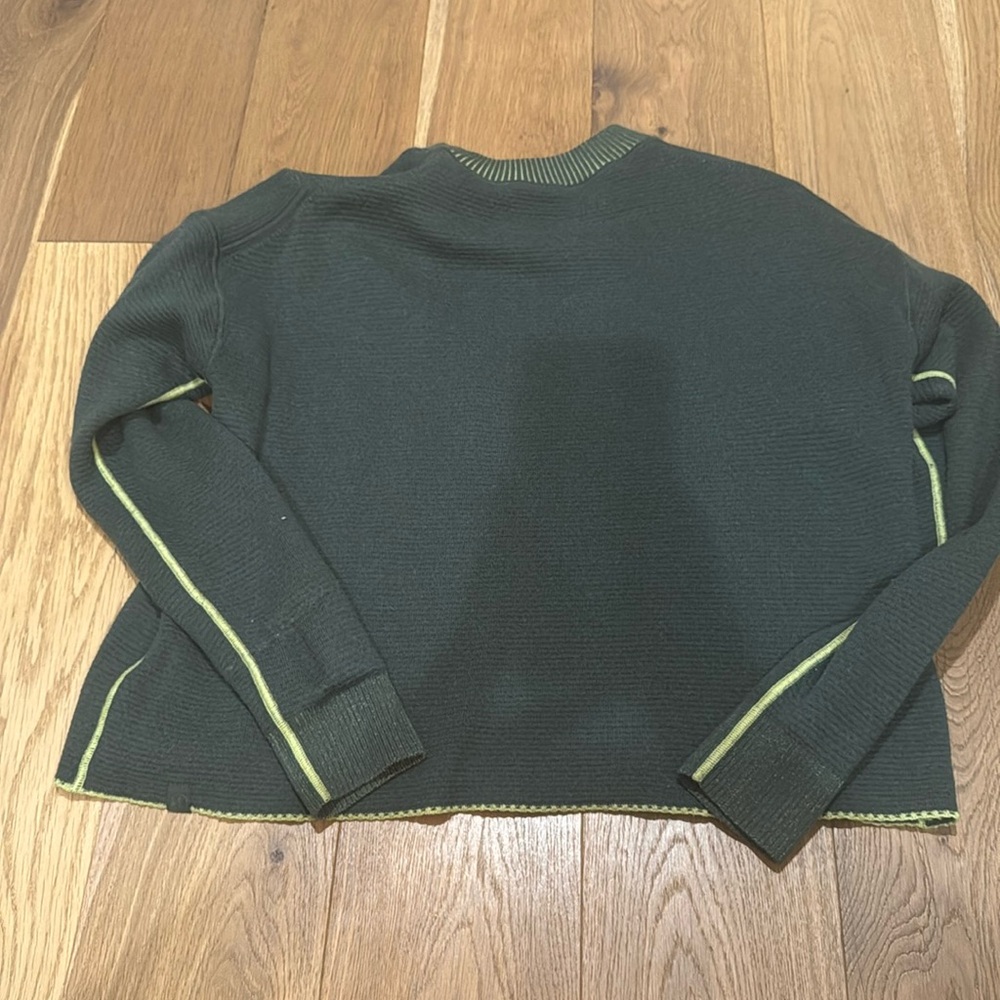 Lululemon sweater